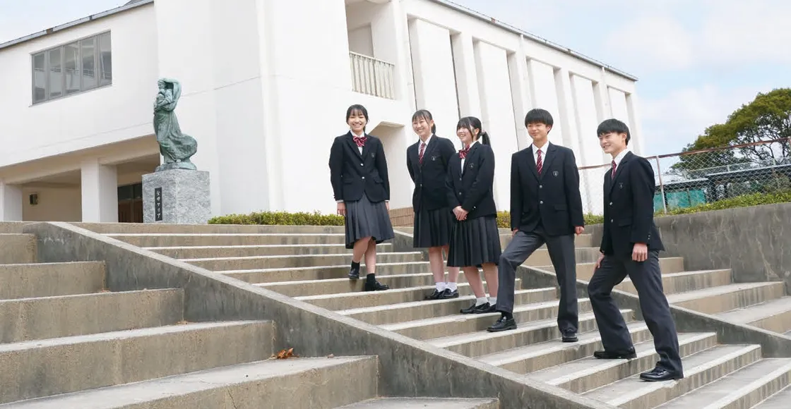 アサンプション国際中学校高等学校 校舎