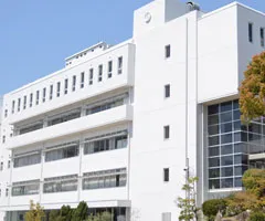 雲雀丘学園中学校・高等学校 校舎