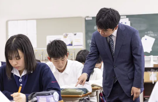 帝塚山学院泉ヶ丘中学校高等学校の教育の写真
