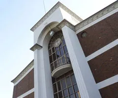 帝塚山学院泉ヶ丘中学校高等学校 校舎