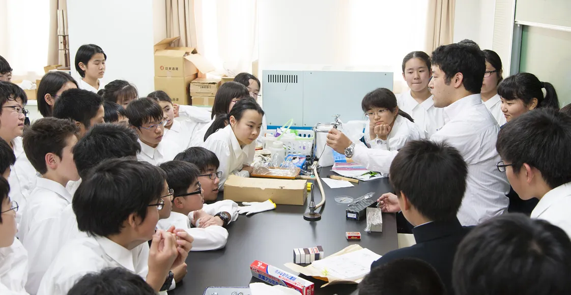 開明中学校・高等学校 授業の様子