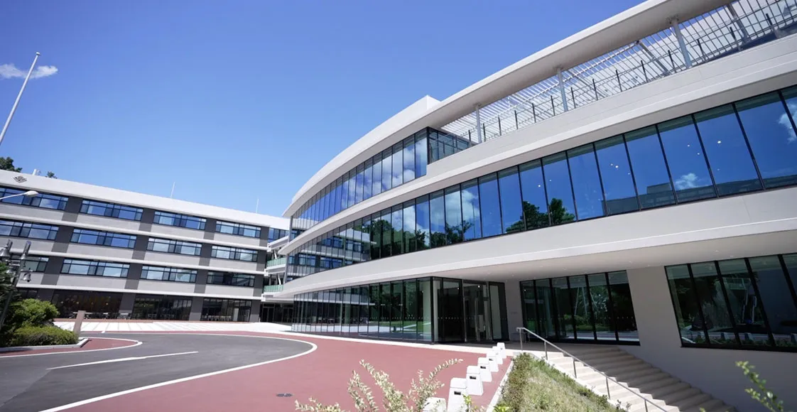 関西大倉中学校・高等学校 中央共用棟