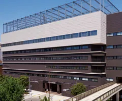 清風中学校・高等学校 校舎