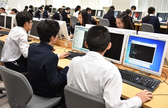 帝塚山中学校 高等学校の教育の写真