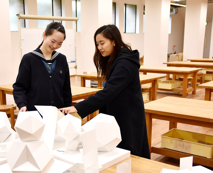 武庫川女子大学附属中学校・高等学校